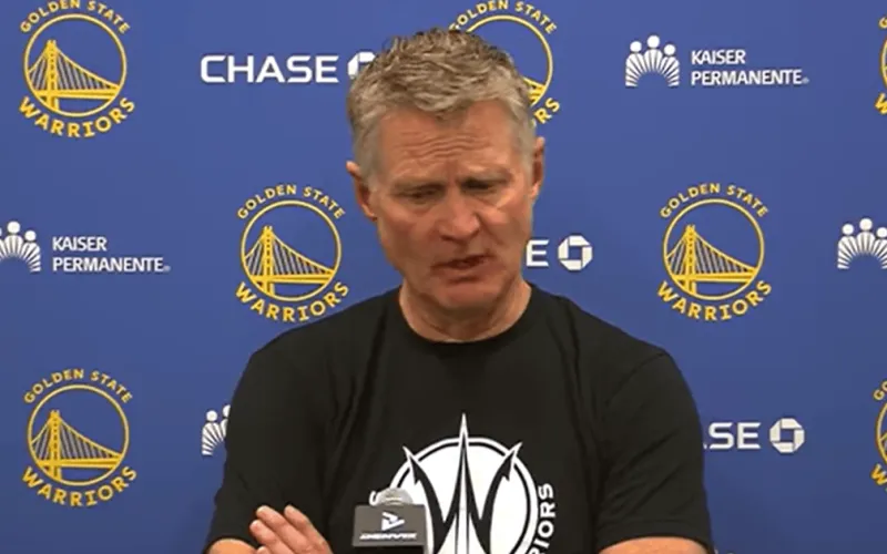 开云体育链接-科尔：我知道追梦感受到了压力，其他球员的名字也被提到过