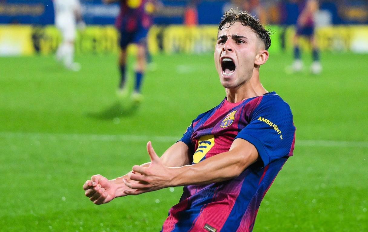 开云体育链接-10球10助，费尔明是巴萨队史第三位单赛季进球助攻两双的中场