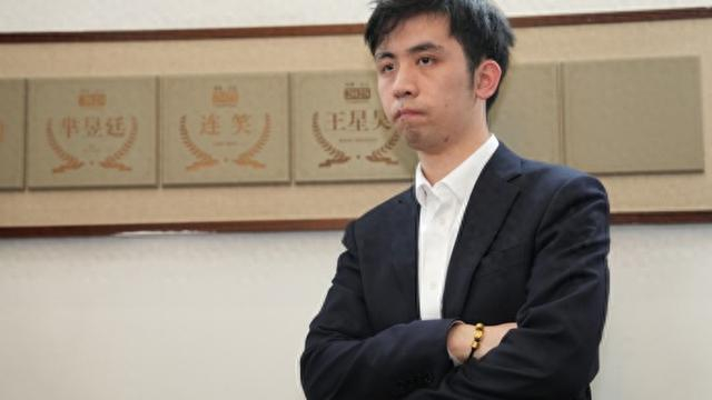 开云体育链接-22岁王星昊成功卫冕天元头衔：冠军舞台的吸引力越来越大|决赛|围棋|上海|小星昊|杨楷文_新浪体育_新浪新闻